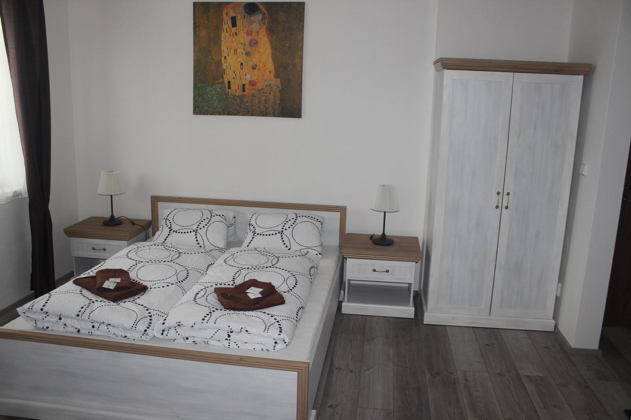 Penzion Vesely Zelezny Brod Bagian luar foto