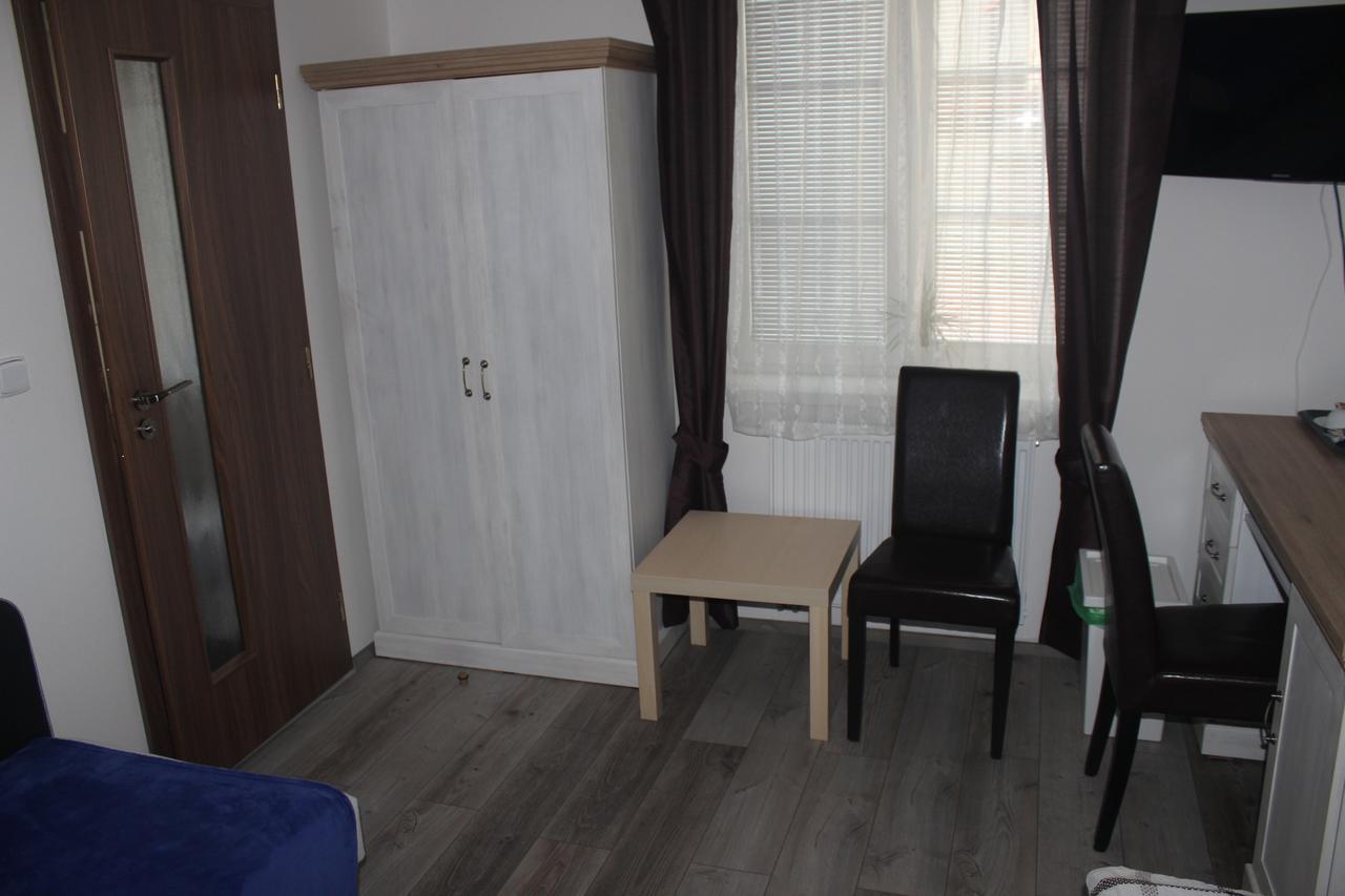 Penzion Vesely Zelezny Brod Bagian luar foto
